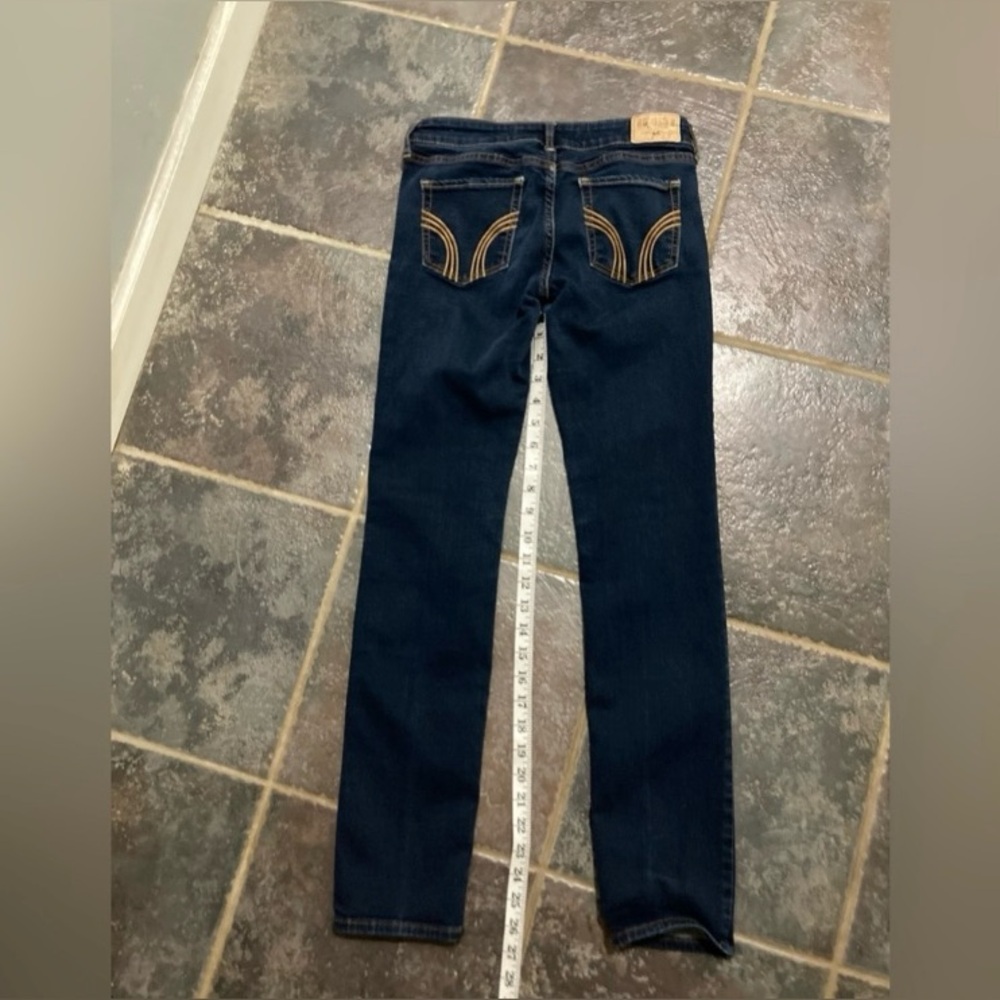 Hollister Dark Indigo Low Rise Straight Leg Jeans. Size w26 L 31.. size 3 - Picture 5 of 10